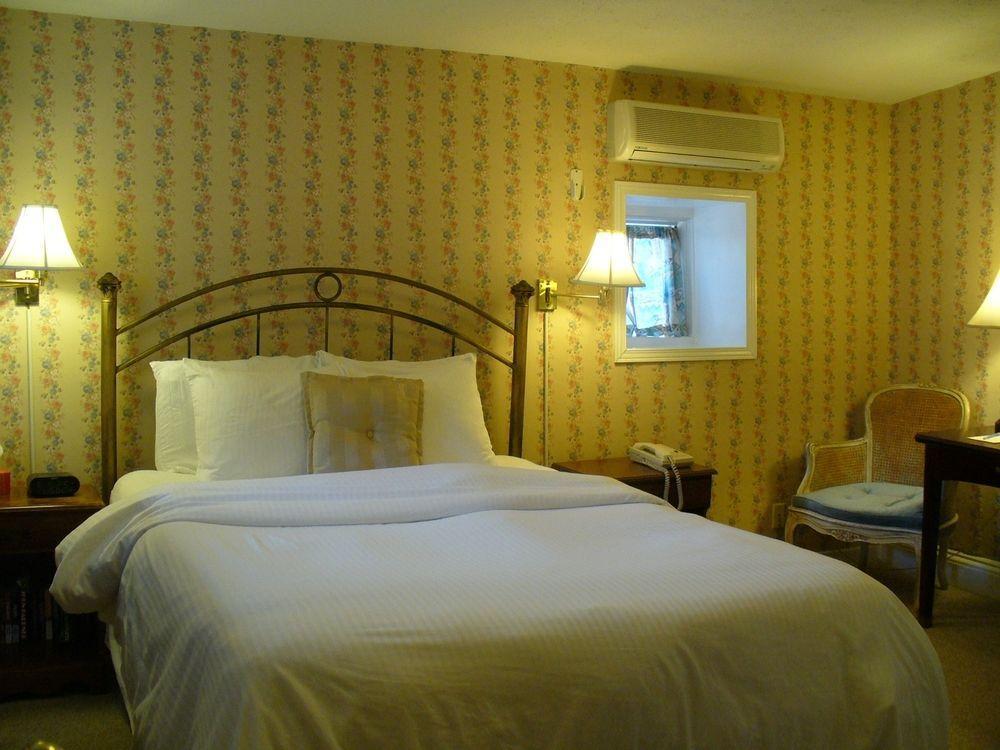 Albert House Bed & Breakfast